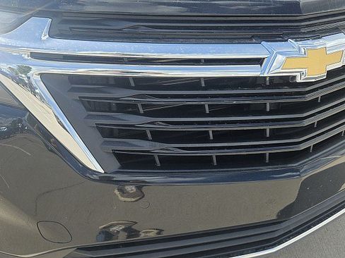 Used 2024 Chevrolet Equinox LT FWD image 3