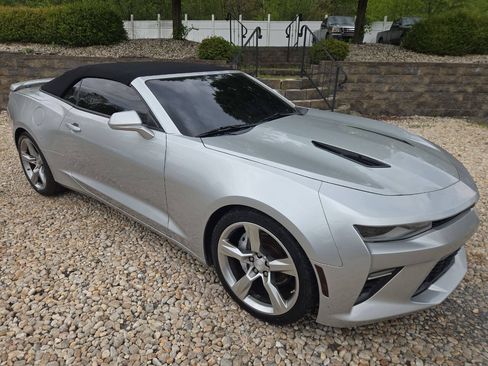 Used 2017 Chevrolet Camaro SS RWD image 10