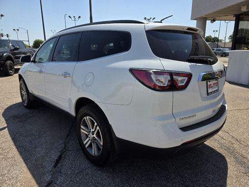 Used 2017 Chevrolet Traverse LT FWD image 7