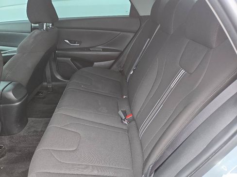 Used 2022 Hyundai Elantra Blue FWD image 11