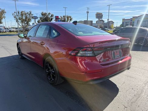 Used 2025 Honda Accord SE image 4