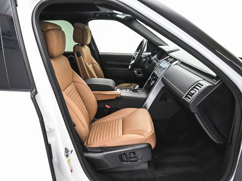 Used 2023 Land Rover Discovery HSE R-Dynamic image 45