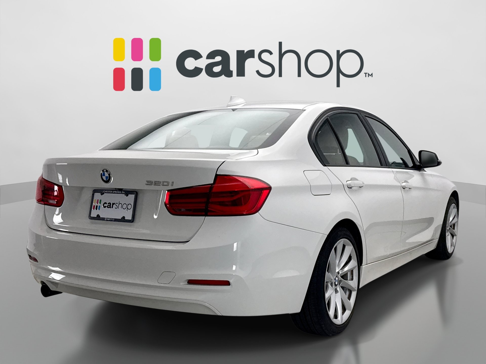 Used 2018 BMW 320i Sedan w/ Premium Package RWD image 5