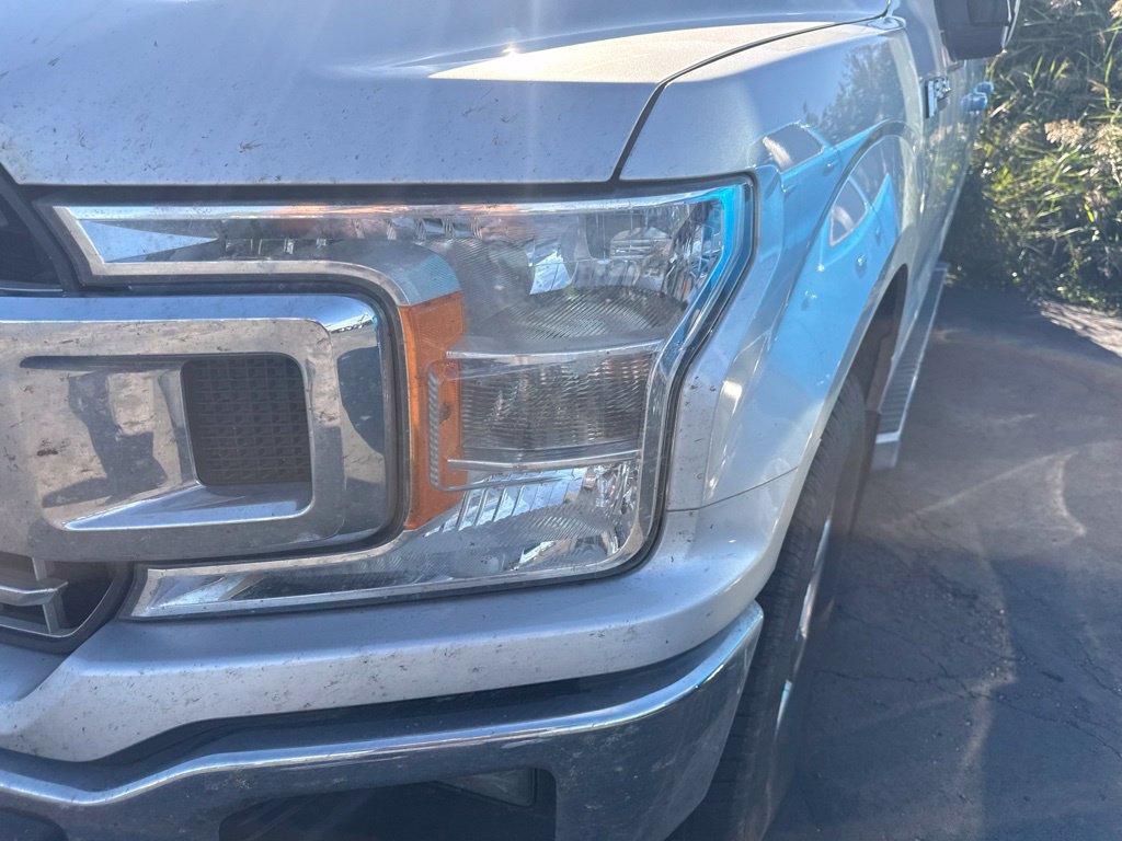 Used 2018 Ford F150 XLT w/ Equipment Group 302A Luxury AWD/4WD image 5