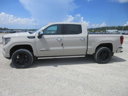 New 2026 GMC Sierra 1500 Denali Ultimate AWD/4WD image 12