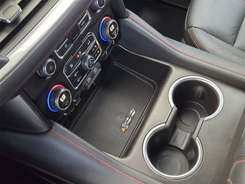 Used 2024 Chevrolet Suburban RST w/ Luxury Package image 21