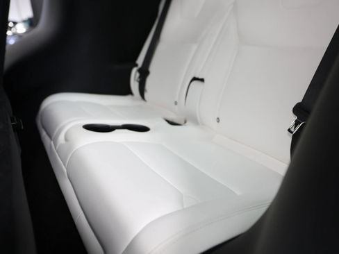 Used 2018 Tesla Model X 100D image 53