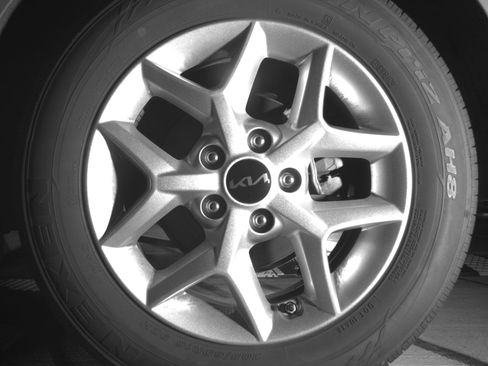 Used 2025 Kia Soul LX w/ LX Technology Package image 14