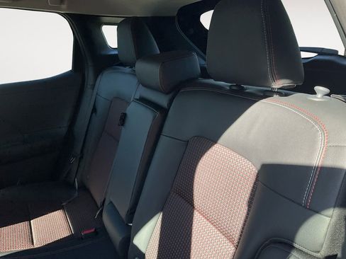 New 2026 Nissan Kicks SR image 30