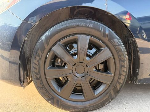 Used 2016 MAZDA MAZDA3 i Sport FWD image 18