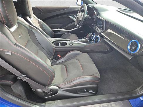 Used 2022 Chevrolet Camaro ZL1 image 18