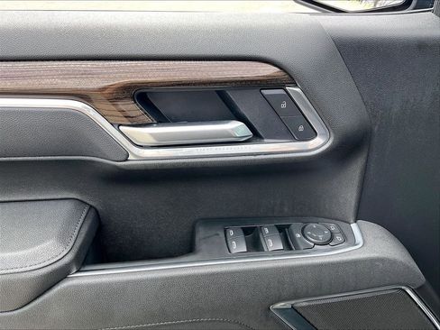 Used 2025 Chevrolet Silverado 1500 LT image 35