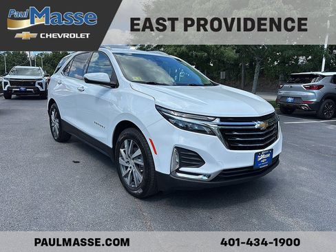 Certified 2022 Chevrolet Equinox Premier w/ LPO, Cargo Package FWD image 3