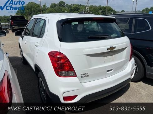 Used 2017 Chevrolet Trax LS FWD image 4