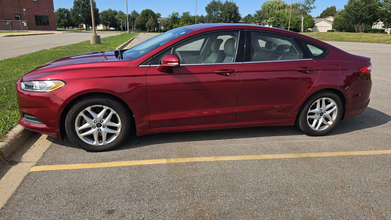 Used 2013 Ford Fusion SE FWD image 20