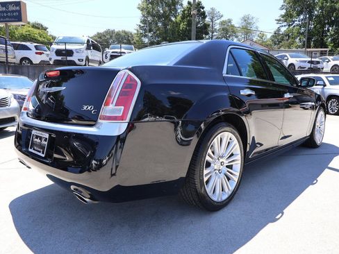 Used 2012 Chrysler 300 C Luxury Series RWD image 7