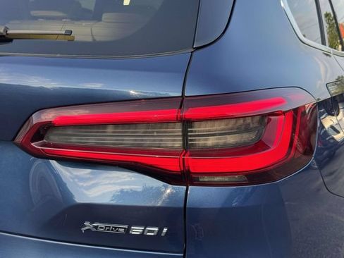 Used 2020 BMW X5 xDrive50i w/ Premium Package AWD/4WD image 16