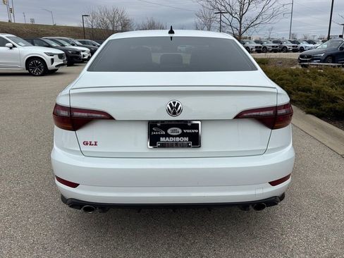 Used 2019 Volkswagen Jetta GLI Autobahn image 3