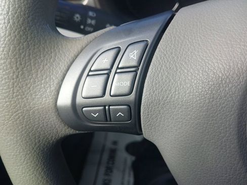 Used 2010 Subaru Forester 2.5X Premium image 24