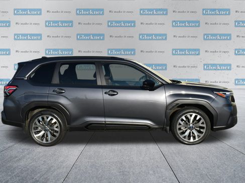 Used 2025 Subaru Forester Touring AWD/4WD image 4