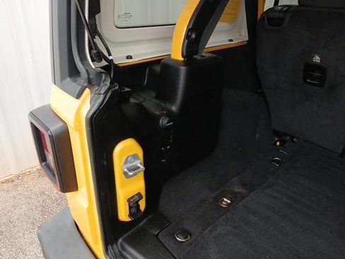 Used 2019 Jeep Wrangler Unlimited Sport S image 12