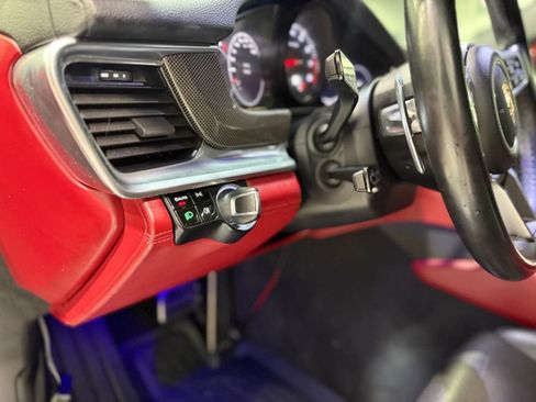 Used 2018 Porsche Panamera 4S image 23