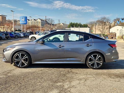 Used 2021 Nissan Sentra SR image 7