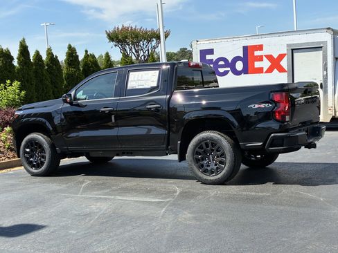 New 2026 Chevrolet Colorado W/T w/ WT Custom Package AWD/4WD image 9