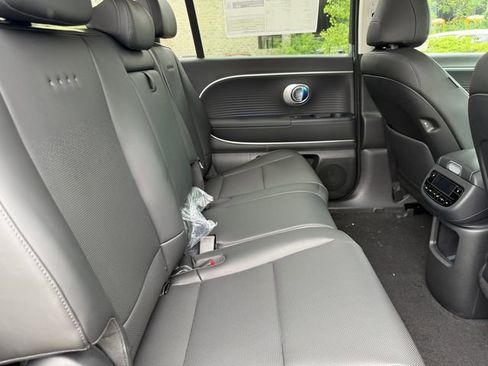 New 2026 Hyundai Ioniq 9 SEL image 24
