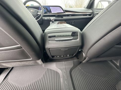 Used 2022 Cadillac Escalade Sport Platinum w/ LPO, ONYX Package image 22