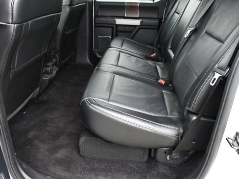 Used 2017 Ford F150 Lariat image 13