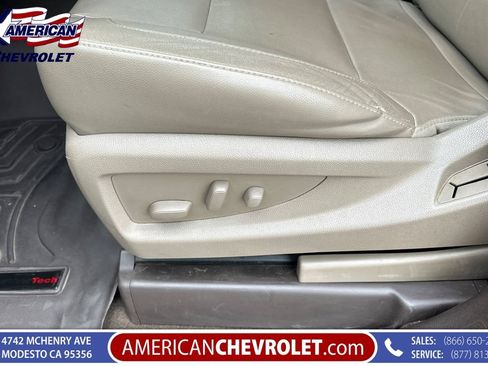 Used 2014 GMC Sierra 1500 SLT w/ SLT Preferred Package AWD/4WD image 14