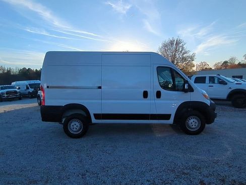 New 2024 RAM ProMaster 1500 w/ Convenience Group image 6