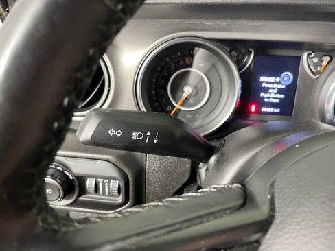 Used 2022 Jeep Wrangler Unlimited Sport AWD/4WD image 21