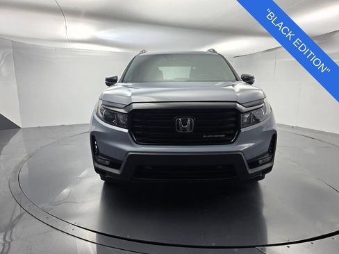 Used 2025 Honda Passport Black Edition image 2