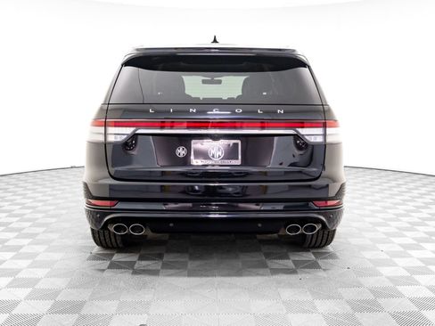 Used 2023 Lincoln Aviator Reserve w/ Equipment Group 201A image 5