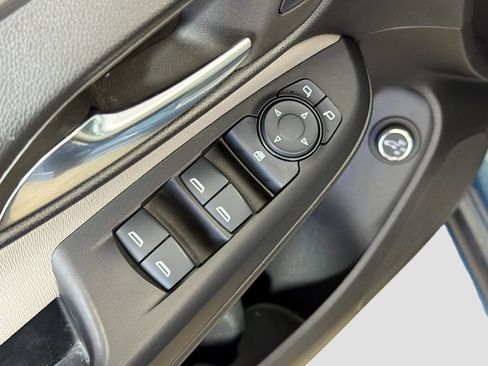 Used 2024 Buick Envista Sport Touring FWD image 18