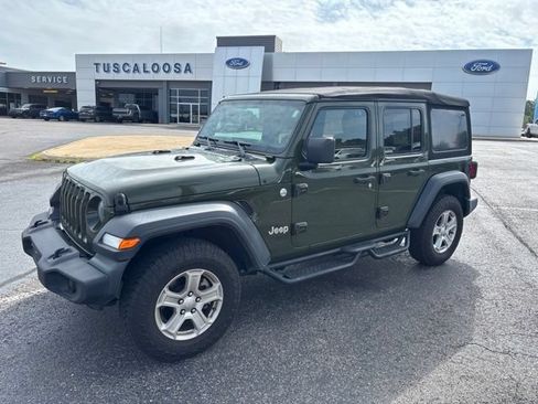 Used 2021 Jeep Wrangler Unlimited Sport AWD/4WD image 4