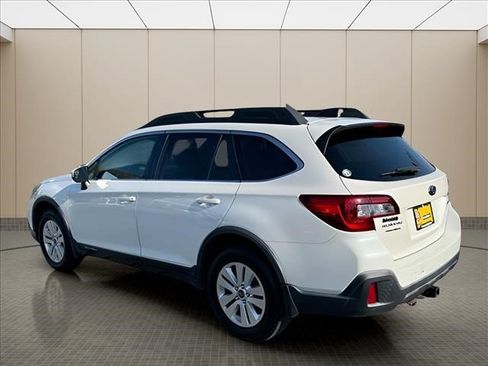 Used 2019 Subaru Outback 2.5i Premium w/ Protection Package #1 AWD/4WD image 4