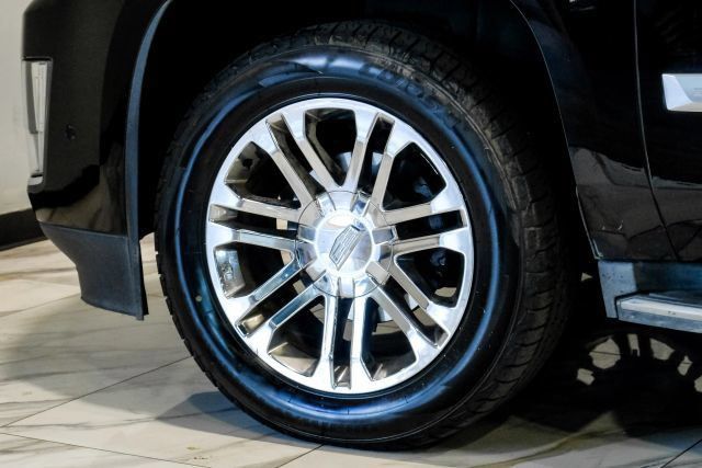 Used 2020 Cadillac Escalade 2WD image 61