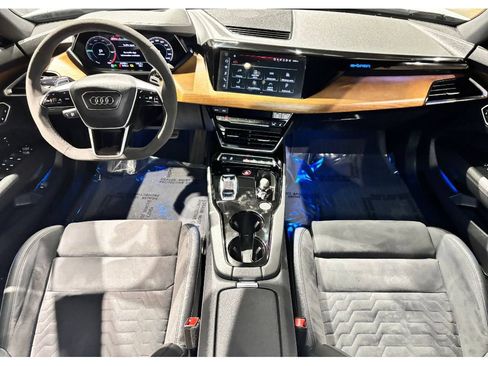 Used 2023 Audi e-tron GT Prestige w/ Prestige Package image 25