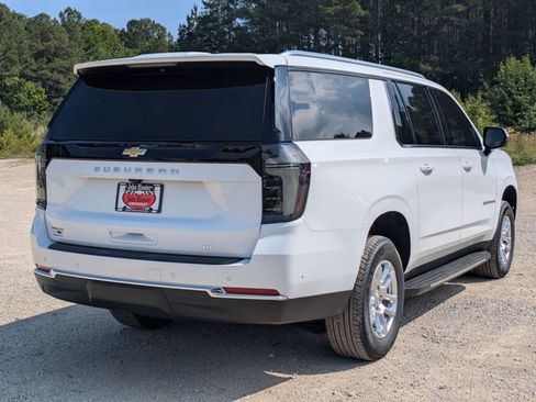 New 2026 Chevrolet Suburban LT w/ Comfort Package AWD/4WD image 2
