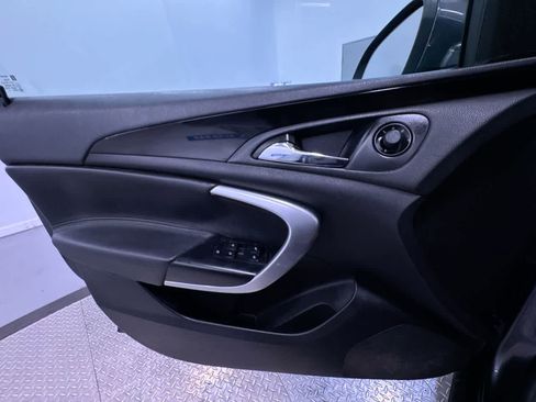 Used 2011 Buick Regal CXL image 27