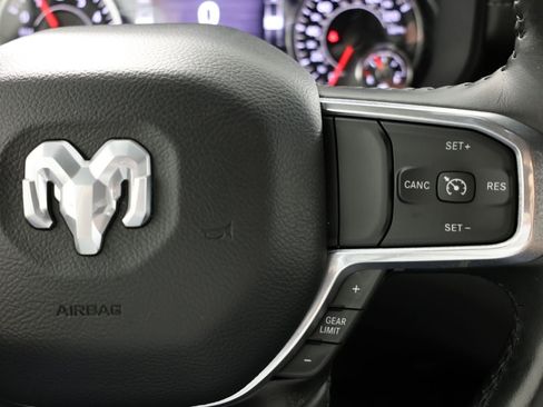 Used 2023 RAM 1500 Laramie AWD/4WD image 29