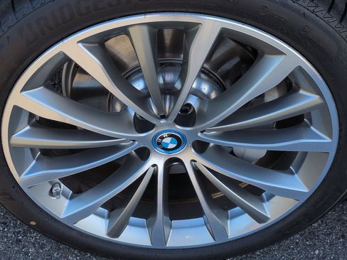 Certified 2023 BMW 530e image 13