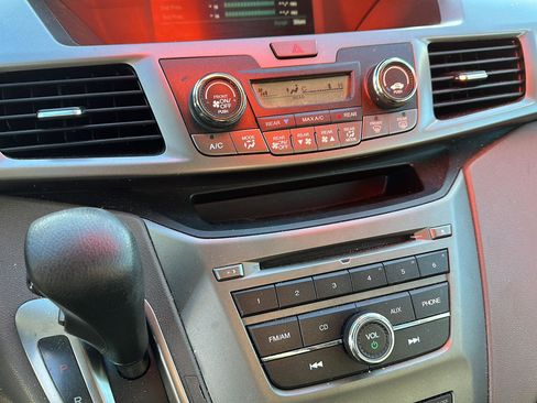 Used 2016 Honda Odyssey LX image 27