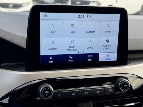 Used 2020 Ford Escape SEL image 17