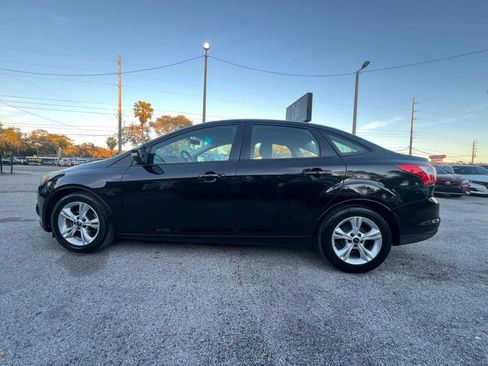 Used 2013 Ford Focus SE FWD image 16