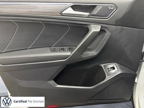 Used 2022 Volkswagen Tiguan SEL R-Line image 27