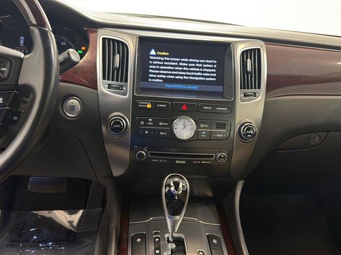Used 2011 Hyundai Equus Ultimate RWD image 17